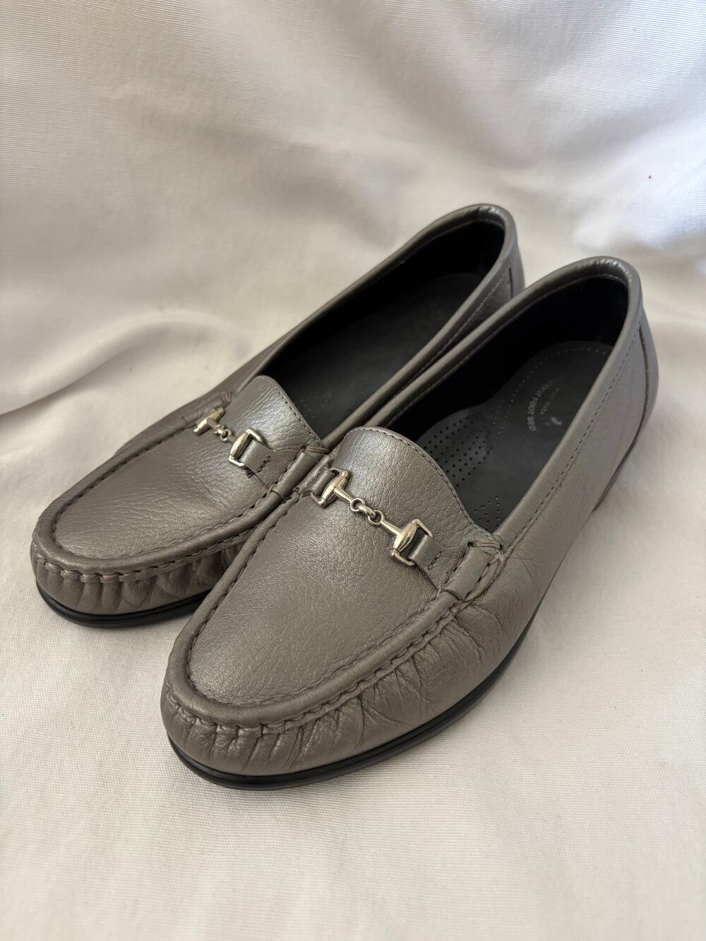 SAS Metro Slip On Loafer Leather Shoes Flats Size 8 Grey